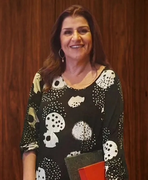 Dr. Leanne Bricker